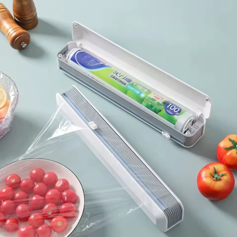 Practical plastic wrap cutter, ideal for fruits and vegetables